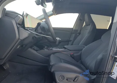 2025 Audi Q6 E-Tron Premium Plus z USA, uszkodzony, nr VIN WA122BGF2SA034702